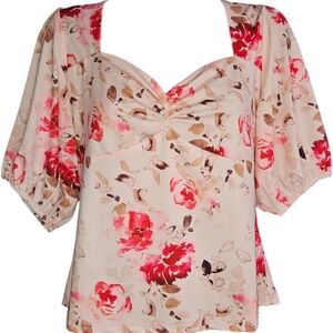NWT Bebe Floral Printed Sweetheart Neckline Short Puffer Sleeve Top